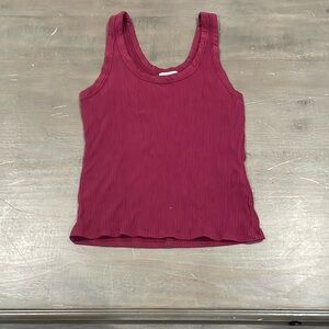 Women’s maroon crop tank top. Very cut!! Size medium